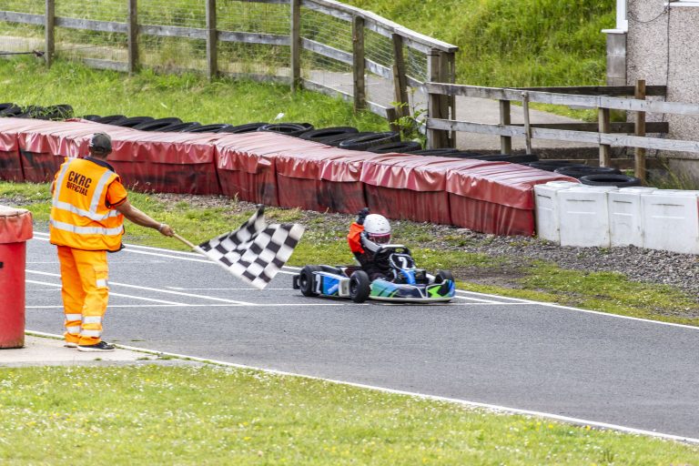 go-karting flags and what they mean